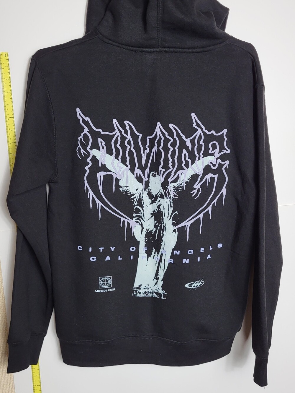 New Red Eight gothic/metal-style graphic Divine Print Logo Hoodie Mens S Black